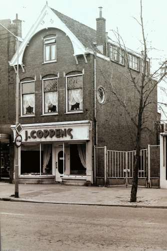 Winkel van Coppens breestraat
Winkel van Coppens breestraat
Keywords: bwijk sloop winkel