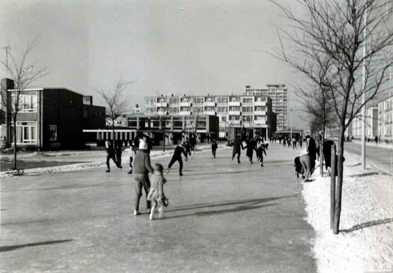 Schaatsbaan aan de Plantage
Keywords: bwijk personen