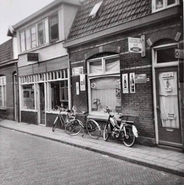 Snackbar aan de Boeweg
Keywords: bwijk sloop