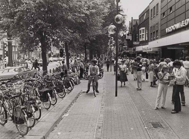 Breestraat 
Winkel met plezier nu is het ff boodschappen doen
Keywords: bwijk breestraat