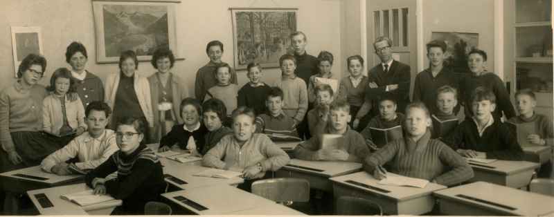 VGLO Moensplein 
VGLO Moensplein  1959
Keywords: Bwijk VGLO Moensplein 1959