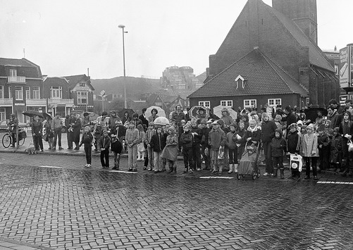 Volksfeest in Wijk aan Zee
Volksfeest in Wijk aan Zee
Keywords: waz