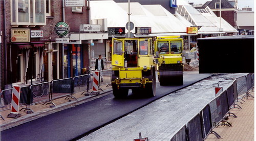 Breestraat
Vernieuwing Breestraat
foto: JR 2001
Keywords: Bwijk Breestraat