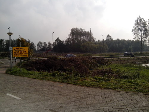 Aagtenpoort
Voorbereidende werkzaamheden tunnel Aagtenpoort onder het spoor Spoorsingel.
10 oktober 2015
Keywords: Bwijk Spoorsingel