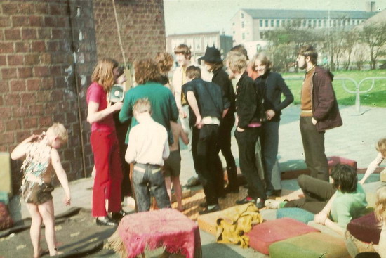 5 Mei markt 1968
Keywords: volksfeesten bwijk