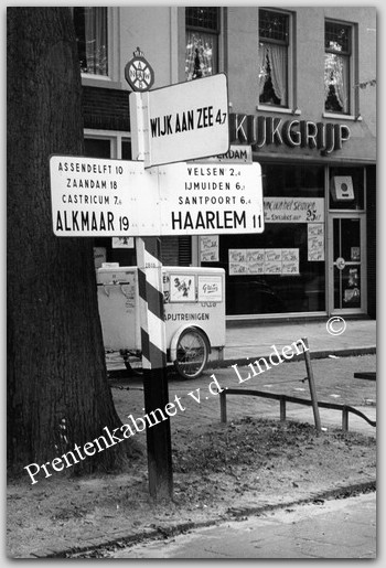 Breestraat
Breestraat 3 November 1950   Foto Hans Blom
Keywords: bwijk breestraat