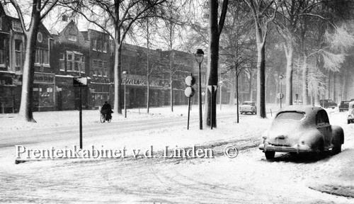 Breestraat
Breestraat in de sneeuw   Foto Hans Blom
Keywords: bwijk breestraat