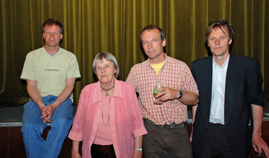 Personen uit dorp
Familie van der Meij Jos , Mark, Margaretha en JanPaul.

eigenfoto
Keywords: waz personen meij