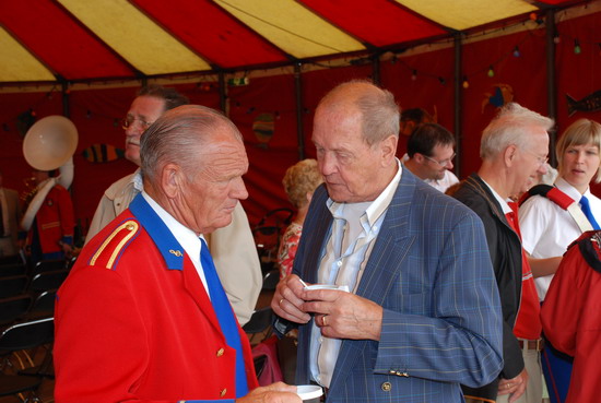 Personen uit dorp
Gerard Schellevis en Kees Hilbers.

foto jl
Keywords: waz Personen schellevis hilbers