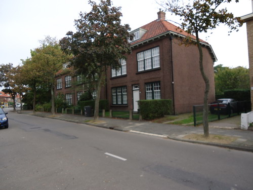 Groenelaan 69, 71, 73
Keywords: Bwijk Groenelaan