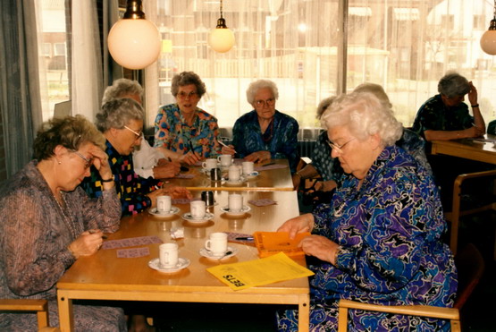 Personen uit Dorp
De oudjes in de Moriaan voor de Bingo middag
eigen foto
Keywords: waz