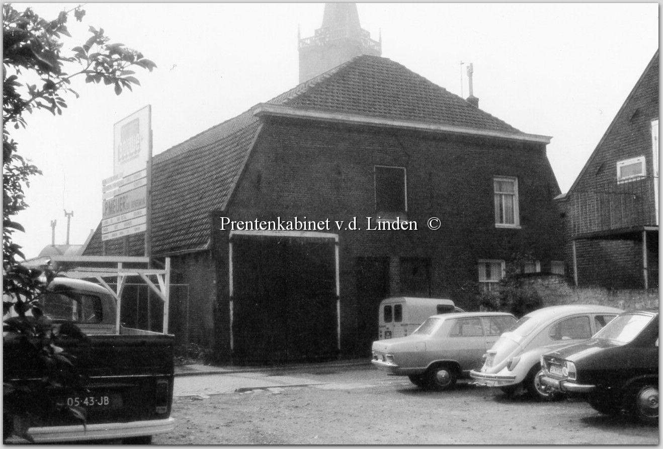 Grote Houtweg
Grote Houtweg 8 gesloopt 19-5-1976
Keywords: bwijk grote houtweg