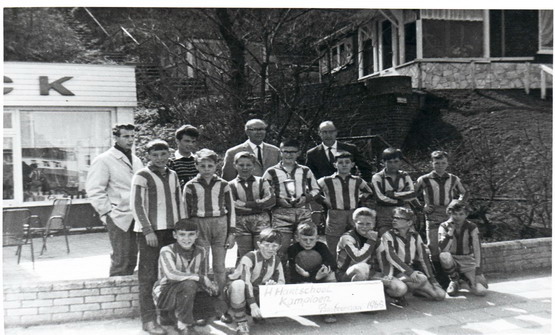 Heilighartschool Wijk aan Zee
H. Hartschool voetbalclub kampioen Paastoernooi 1965
Keywords: waz heilighartschool wijk aan zee