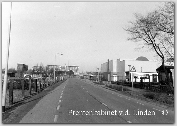 Hoflanderweg
Hoflanderweg   foto J. v.d. Linden
Keywords: bwijk hoflanderweg