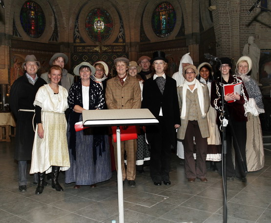 st Agathakerk
Kerstzang in de kerk 2008

foto wijkzaken
Keywords: Agathakerk bwijk