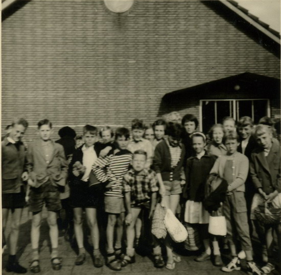 Noorderschool
klassefoto van de Noorderschool 1960

foto Sonja v Bommel
Keywords: Noorderschool bwijk