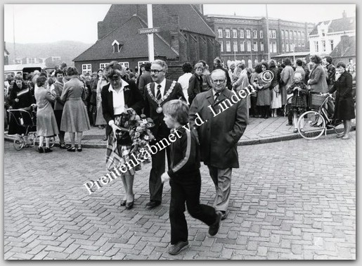 koninginnedag
koninginnedag 1978
Keywords: waz koninginnedag