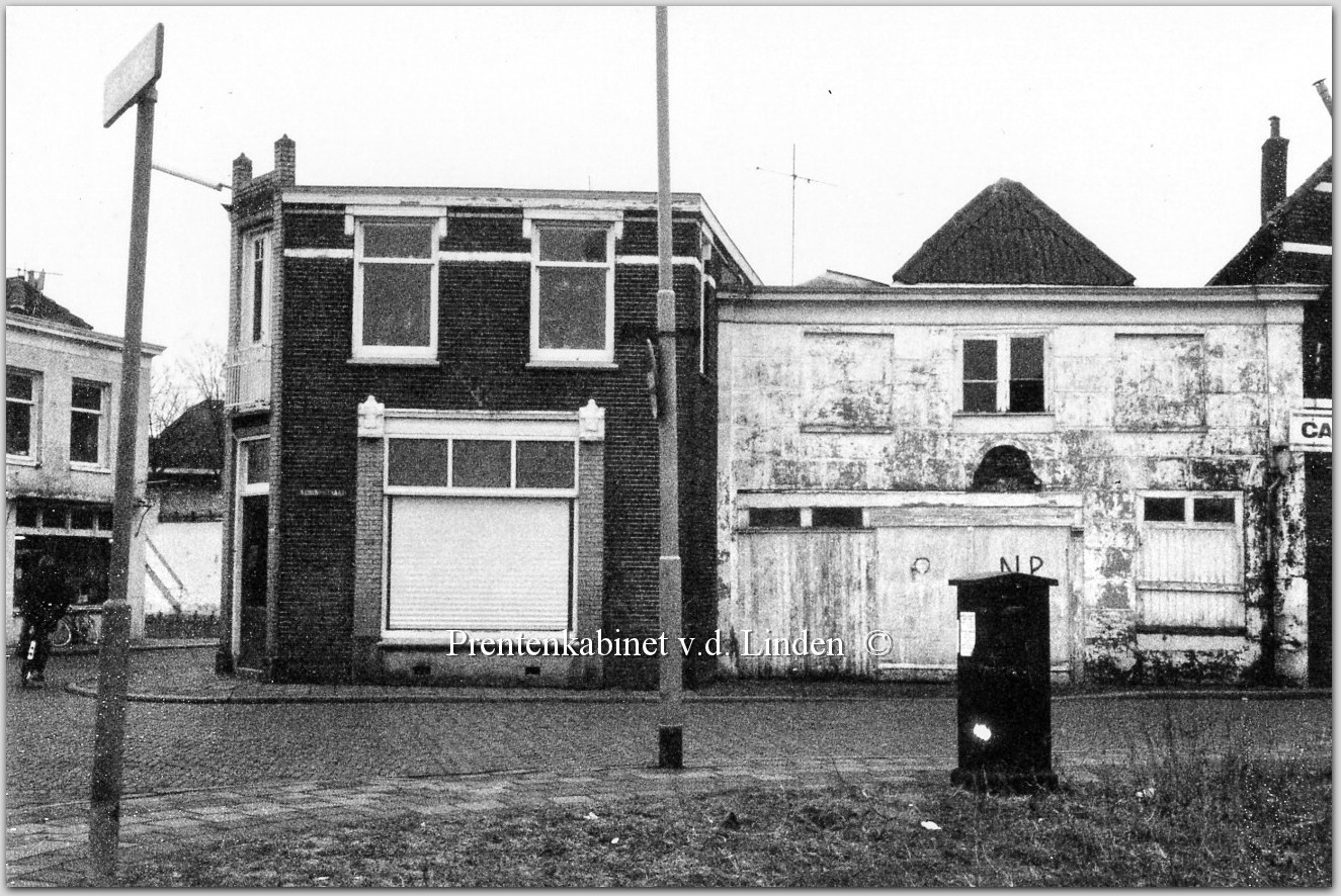Koningstraat
Koningsstr 149-151-153 gesloopt mrt. 1976
Keywords: bwijk koningstraat