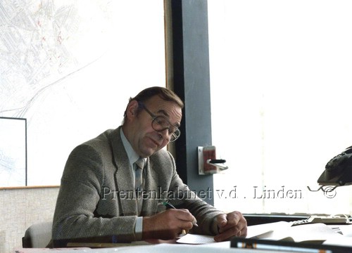 Personen
Medewerker Gemeente Beverwijk 1981  afd. Taxaties  J. Bruijns
Keywords: bwijk bruijns