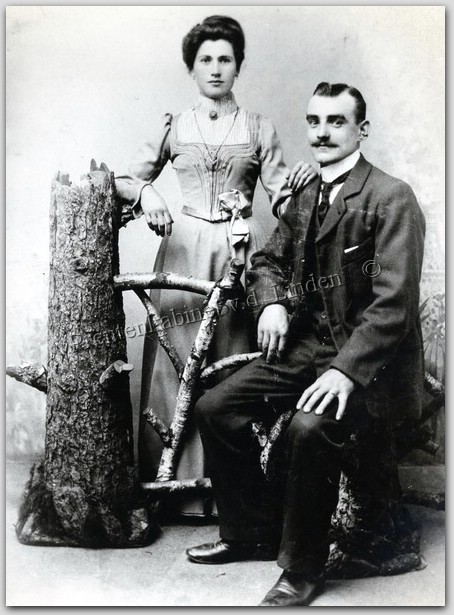 Personen uit Beverwijk
Opa & Oma v.d. Meij uit Beverwijk     Foto Prentenkabinet v.d. Linden
Keywords: bwijk v.d. meij