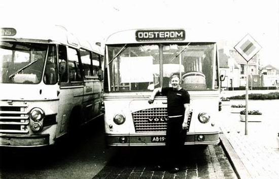 Buschauffeur Rein Oldenburg
Rein werkte jaren lang bij Van Oosterom, bus Wijk aan Zee - Beverwijk.

eigen foto
Keywords: oosterom waz