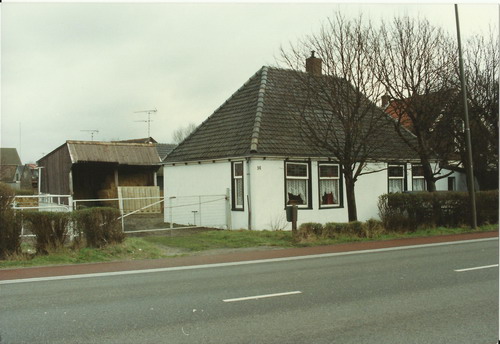 Rijksstraatweg 14 grens Beverwijk
Keywords: bwijk Rijksstraatweg