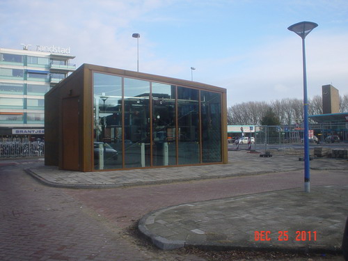 Stationsplein 25 december 2011
Keywords: bwijk Stationsplein