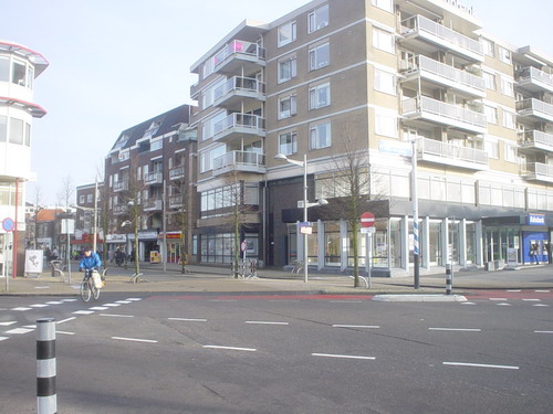 Stationsplein hoek Wijckermolen
Keywords: bwijk Stationsplein