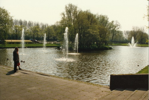 Stationsvijver 1989
Keywords: bwijk Stationsplein