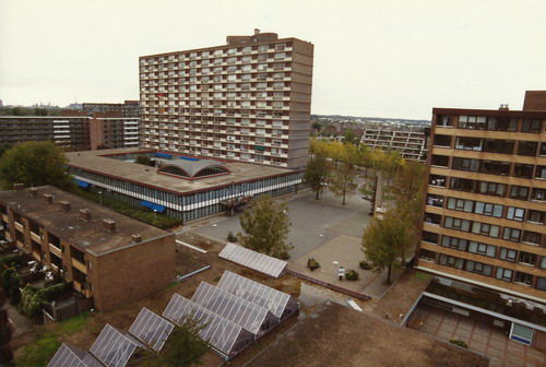 Wijkerbaan President Kennedyplein 1990
Keywords: bwijk Wijkerbaan