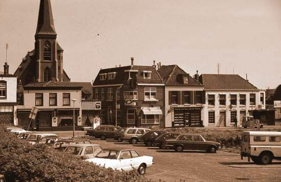 Zwaanstraat
Keywords: waz Zwaanstraat