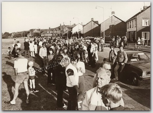 waz volkfeest
Volksfeest 1981
Keywords: waz feest