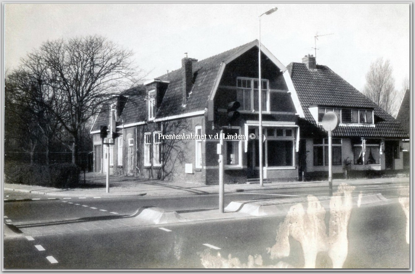 Alkmaarseweg Bakkerij P. Ursem
Alkmaarseweg Bakkerij P. Ursem
Keywords: bwijk alkmaarseweg ursem