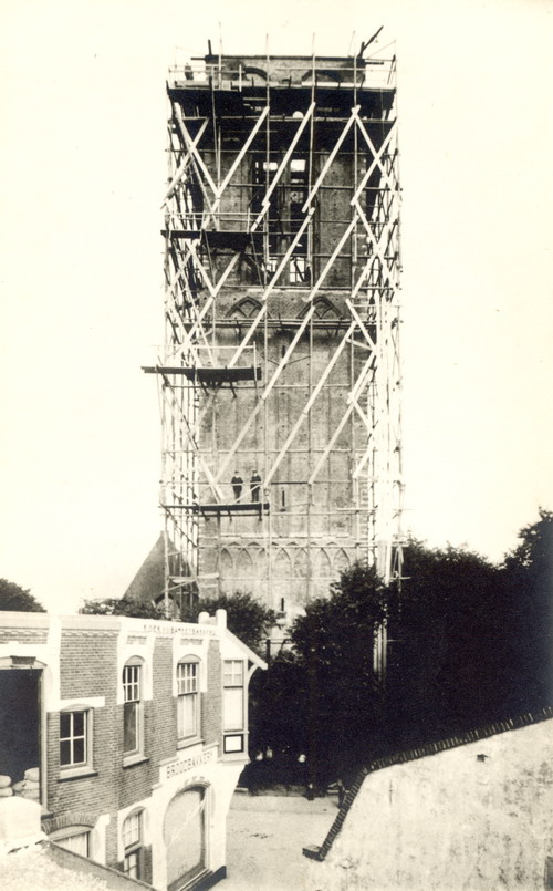 Wijkertoren
De opbouw van de toren na de brand 1912
Keywords: bwijk