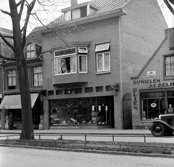 Winkels op de Breestraat 
Winkel v Belien en Blom aan de Breestraat 

foto FB
Keywords: bwijk breestraat