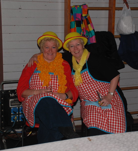 Personen uit dorp
Nieuwjaarsfeest in de Moriaan 2009

De dames van de Kook ploeg!.

foto jl', 
Keywords: waz Nieuwjaarsfeest 2009
