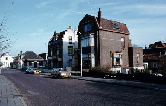 Hogeweg
Hogeweg bewoond door fam. Bodewes, Bakker.
Keywords: waz Hogeweg