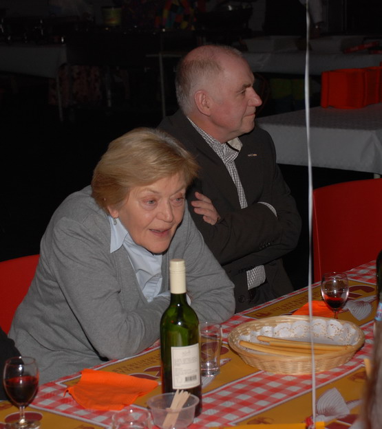 Personen uit dorp
Nieuwjaarsfeest in de Moriaan. 2009
met Miep en Jan de Wildt
Keywords: Personen waz