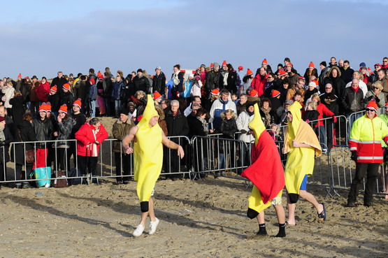 Nieuwjaarsduik 2011
Nieuwjaarsduik 2011
Keywords: waz Nieuwjaarsduik 2011