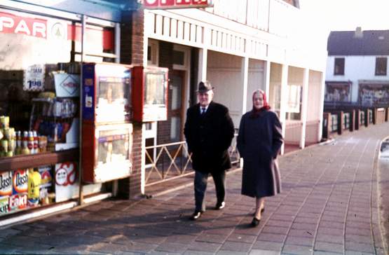 Personen
fam Meij uit de Duinweg
Keywords: Personen