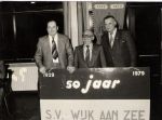 ereleden voetbalver Wijk aan Zee - Jan de Boer - Jan Schram - Toon vd Meij - 1979 agp.jpg