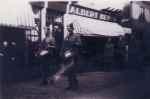 Filename=fam_schellevis_henk_met_trommel_web.jpg
Filesize=54KiB
Dimensions=555x367
Date added=Dec 07, 2015 fam_schellevis_henk_met_trommel_web.jpg