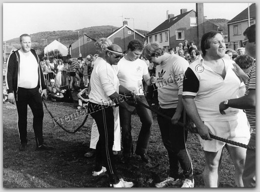 waz volksfeest
O.A. Jos Hassing,
waz volksfeest 1981 Foto J. v.d. Linden
Keywords: waz feest jos hassing